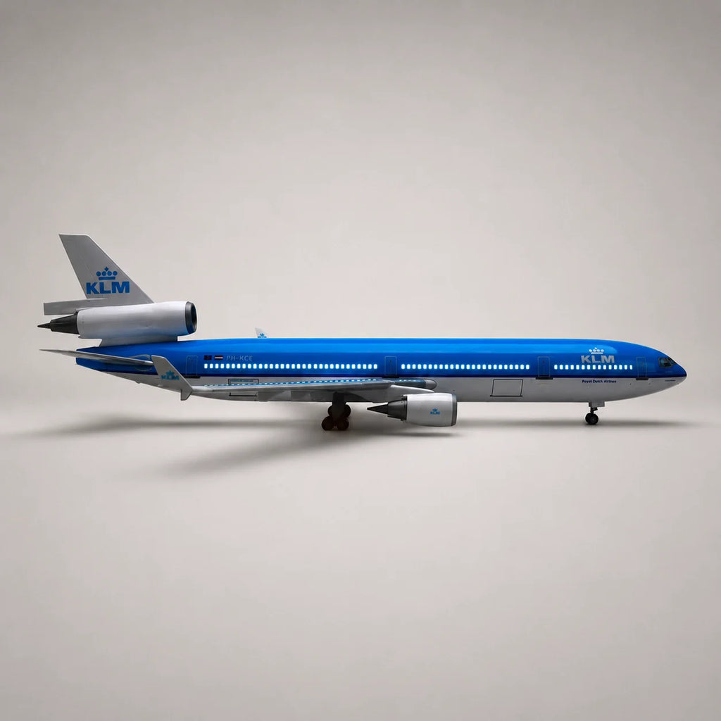KLM Royal Dutch Airlines Boeing 787-10 1:145 Scale Model