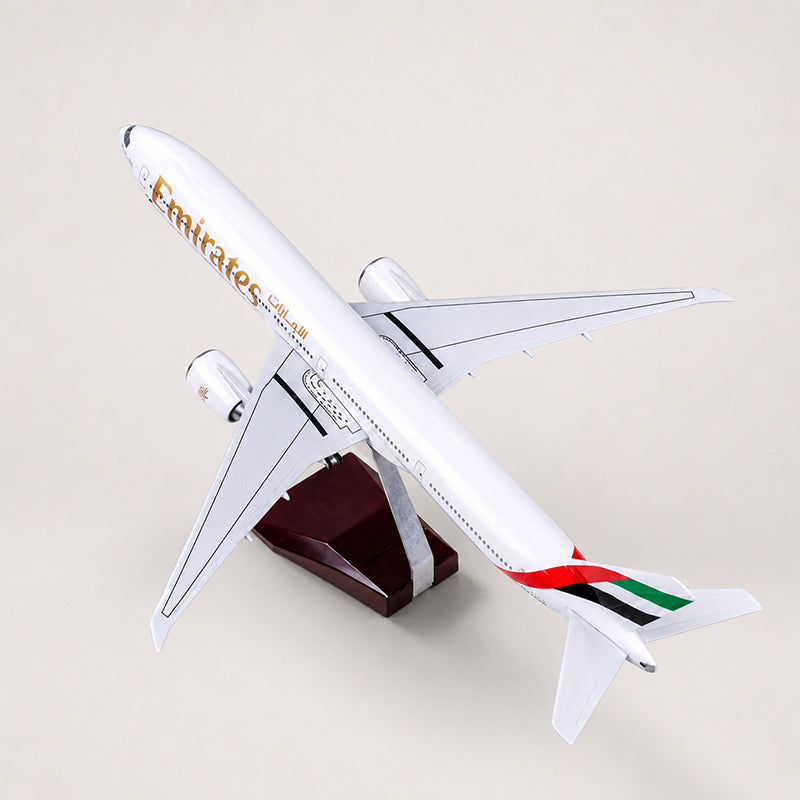 Emirates Boeing 777-300ER 1:157 Scale Model