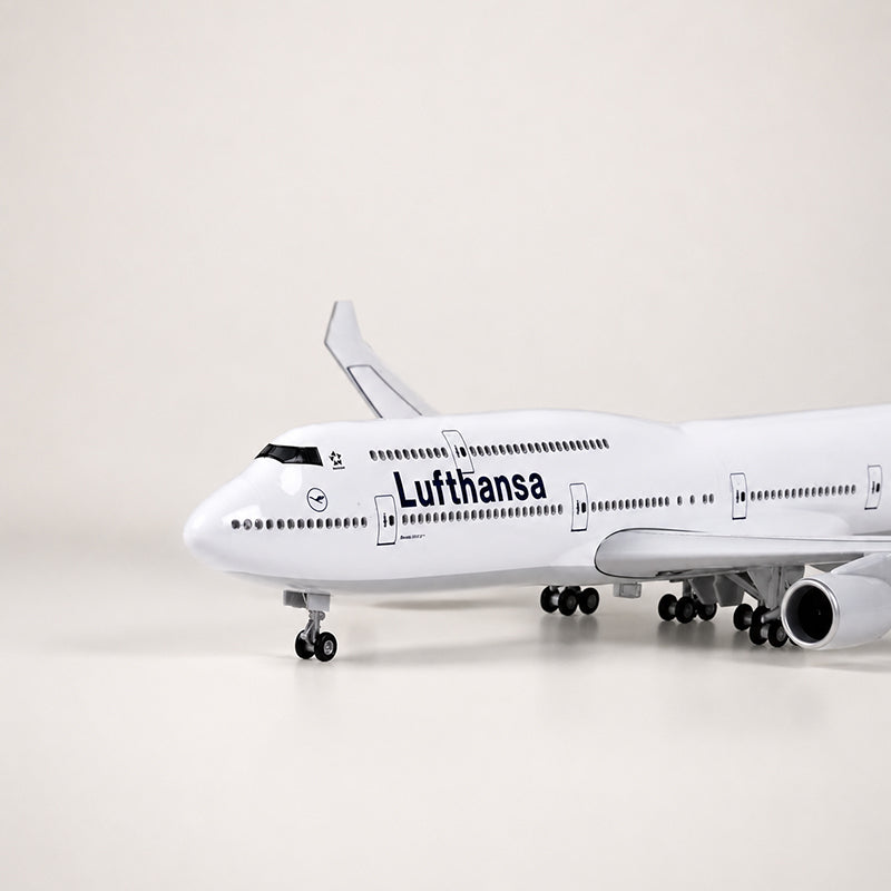 Lufthansa Boeing 747 Classic Livery 1:150 Scale Model