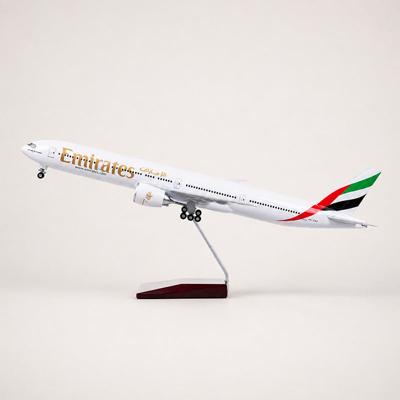 Emirates Boeing 777-300ER 1:157 Scale Model