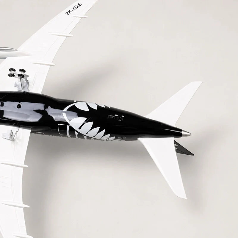 Air New Zealand Boeing 787 1:130 Scale Model
