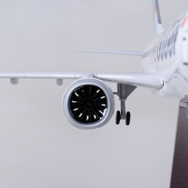 XL FlyDubai Boeing 737 MAX