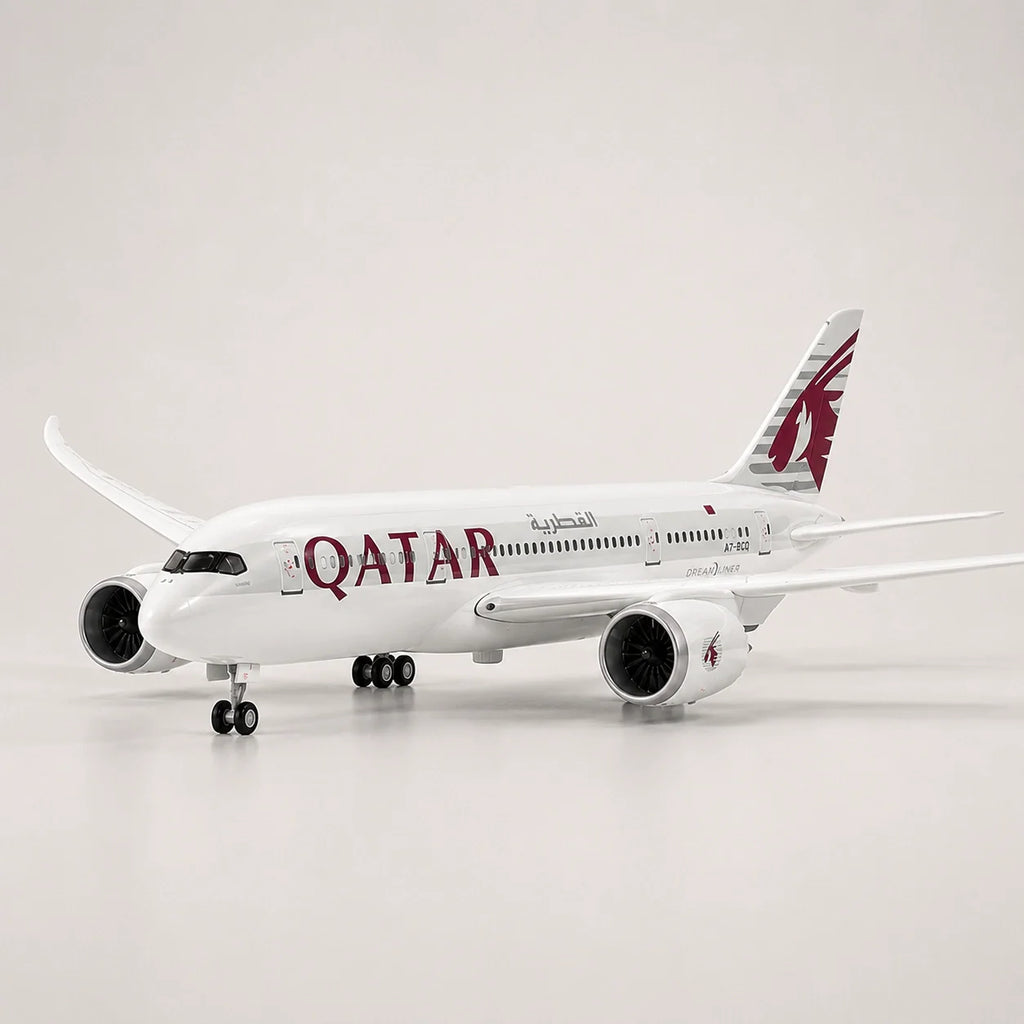 Qatar Airways Boeing 787 1:130 Scale Model