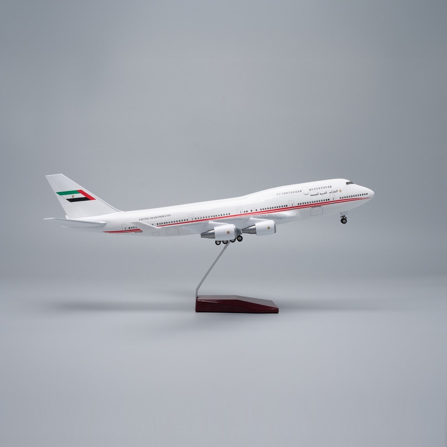 XL Dubai Royal Air Wing Boeing 747