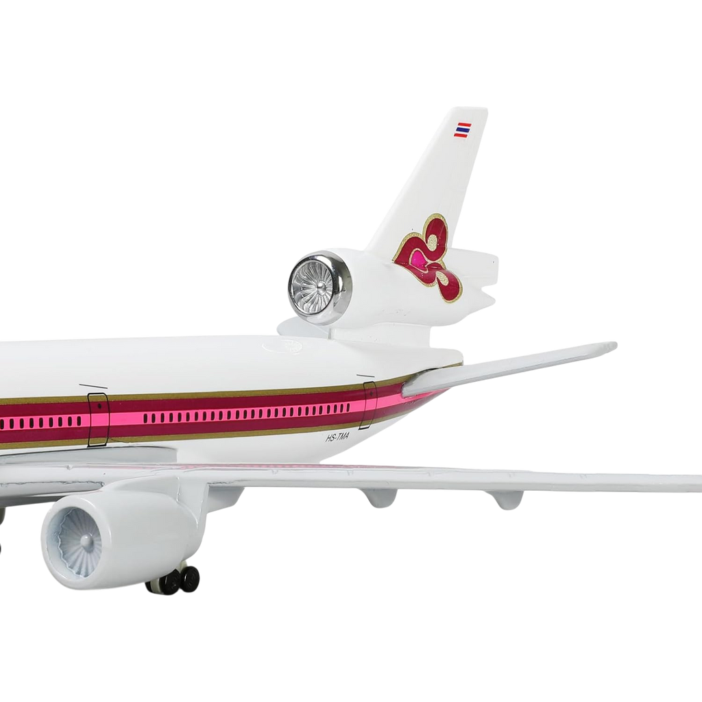 Thai Airways MD-11